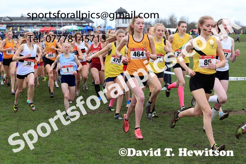 Senior Girls 2024 English Schools Cross Country Champs., Pontefract, March 16th.  Photo: David T. Hewitson/Sports for All Pics
